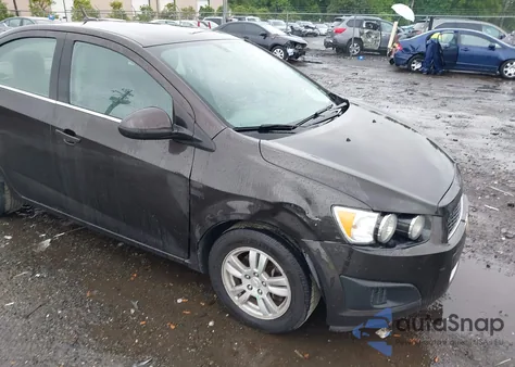 2014 Chevrolet Sonic Lt Auto z USA, uszkodzony, nr VIN 1G1JC5SH6E4243834